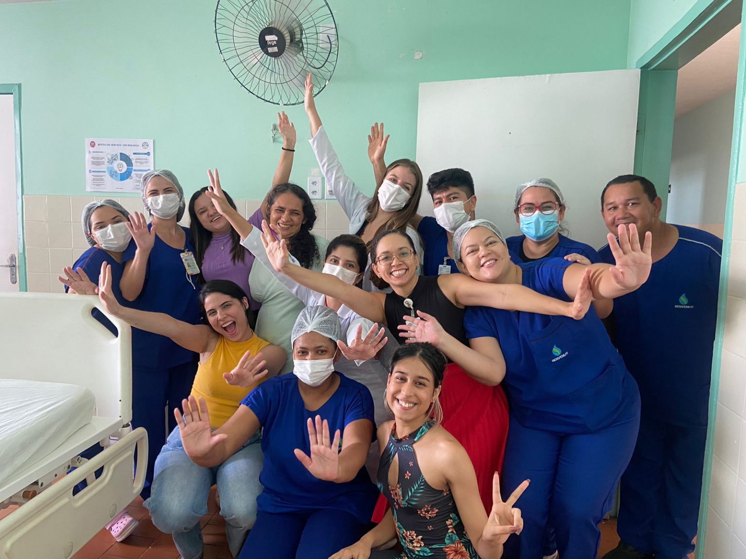 Equipe Do Servi O De Neurologia Da Santa Casa De Sobral Celebra