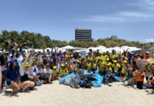 Instituto Povo do Mar promove ação na Praia do Futuro no Dia Mundial da Limpeza