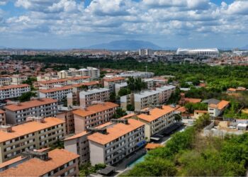 Crescimento imobiliário gera empregos e leva novos serviços para bairros de Fortaleza
