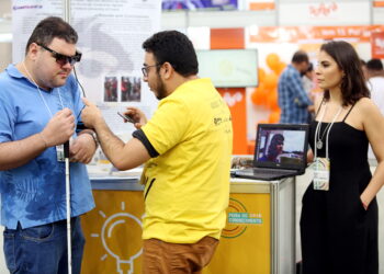 Feira do Conhecimento 2026 promove competição de tecnologias assistivas para pessoas com deficiência visual