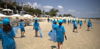 Mutirão de limpeza na Praia do Futuro reúne estudantes em ação de educação ambiental