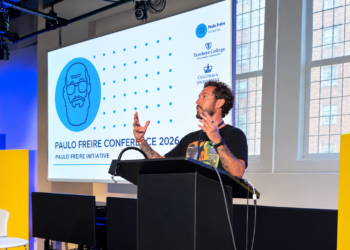 Projeto de inclusão digital de Florianópolis é apresentado em conferência na Columbia University
